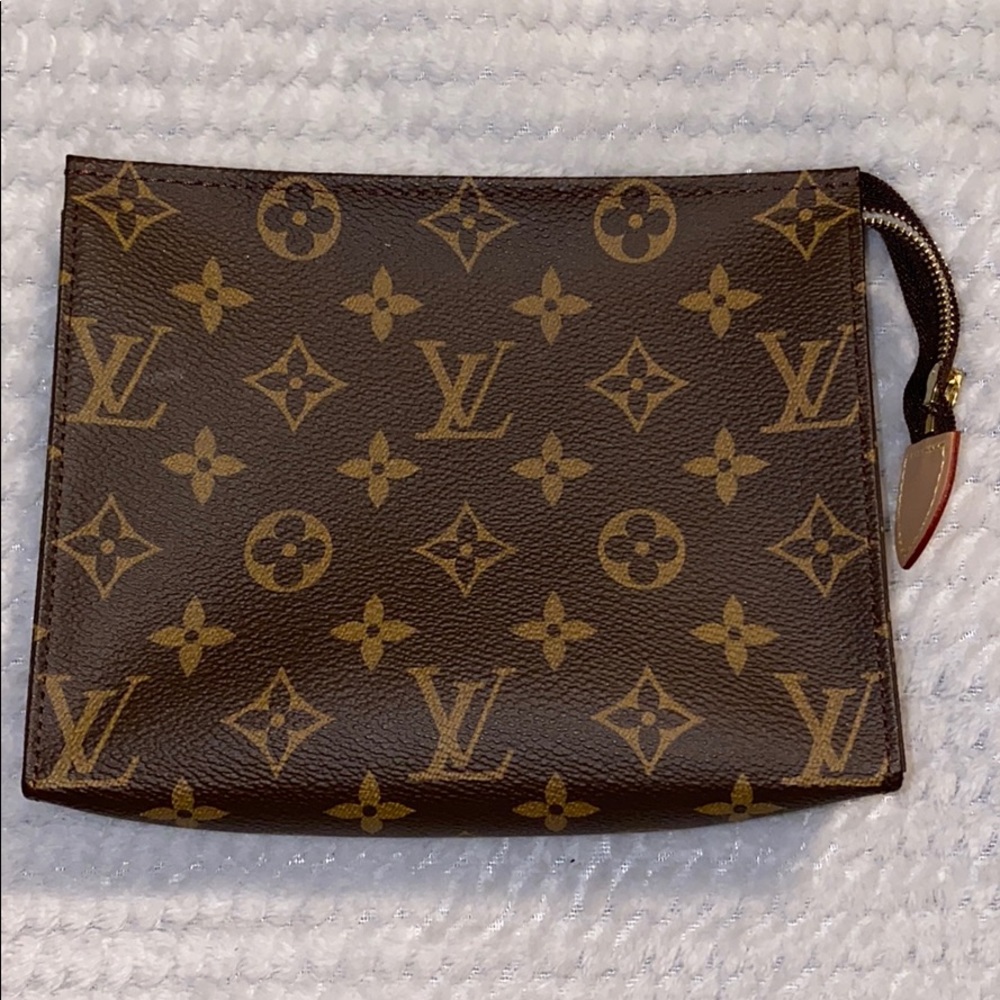 Louis Vuitton Clutch
